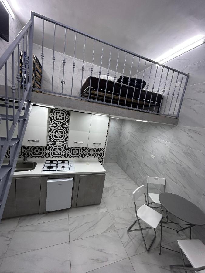 Апартаменты Mini House Vicoletto Pontenuovo 41 Неаполь Экстерьер фото